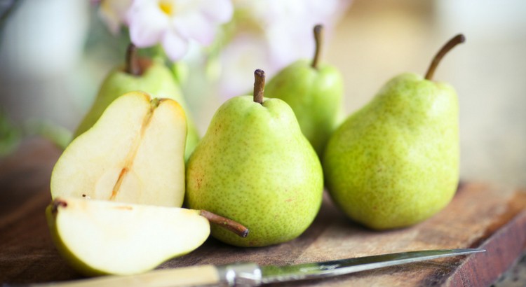 La poire est dans la liste des aliments qui font maigrir