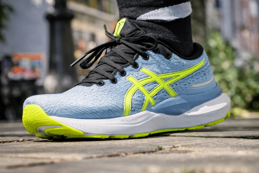 Test ASICS Gel-Cumulus 28