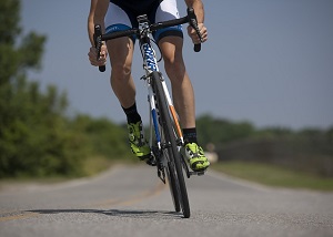 Conseils Cyclisme : vérifier l'état de votre vélo avant de partir. © Fotolia