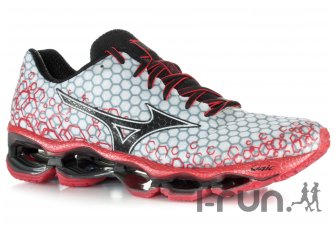 Ces chaussures de running sont le haut de gamme de chez Mizuno. © I-run